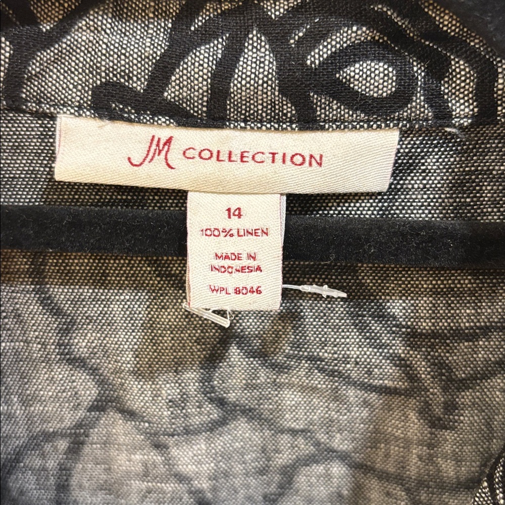 JM COLLECTION BLACK AND GRAY FLORAL DESIGN 100% LINEN JACKET/SHACKET/TOP
SIZE 14 - Picture 3 of 9